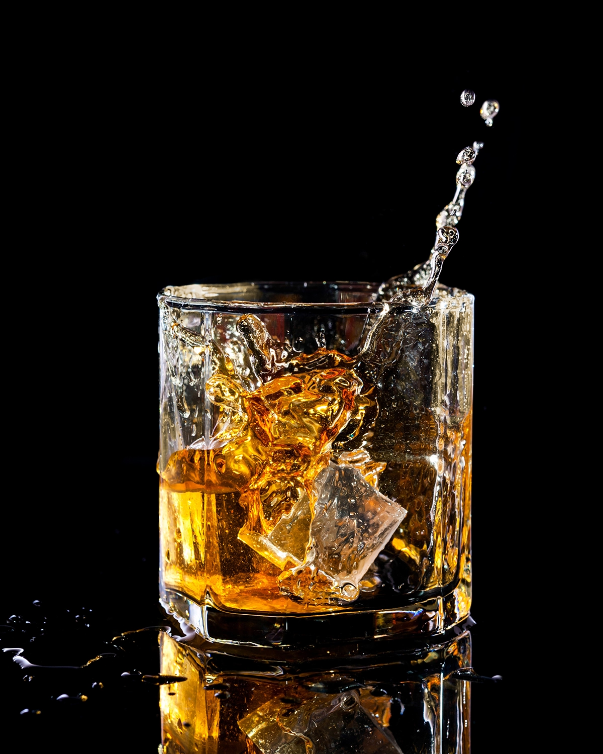 Japanese whisky on the rocks at KAUBOI